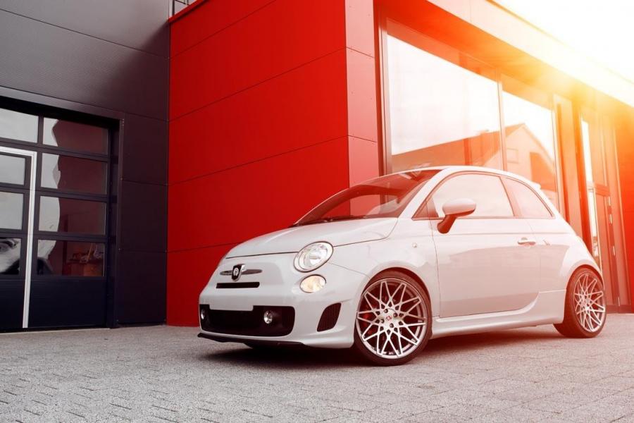  Fiat 500 Abarth by Pogea Racing 2014 года  (фото 4 из 6)